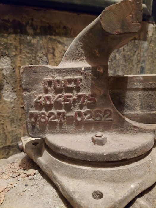 Продам тиски СССР