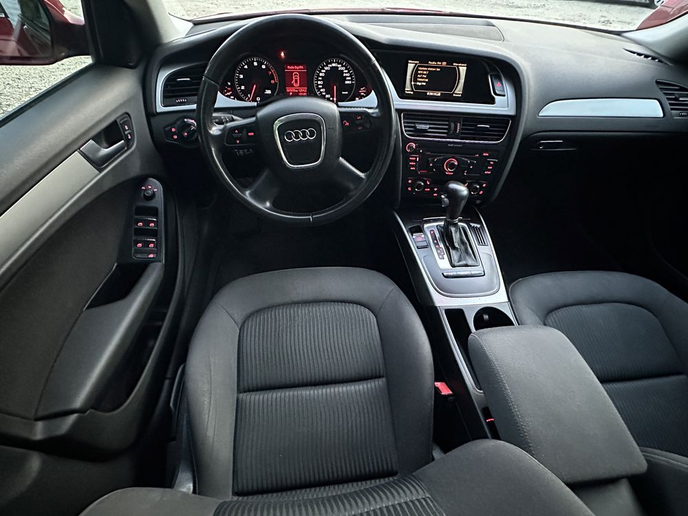 Audi A4 b8 S-Line 1.8 TFSi , Automat , E 5 / Navi Color , Bi-Xenon