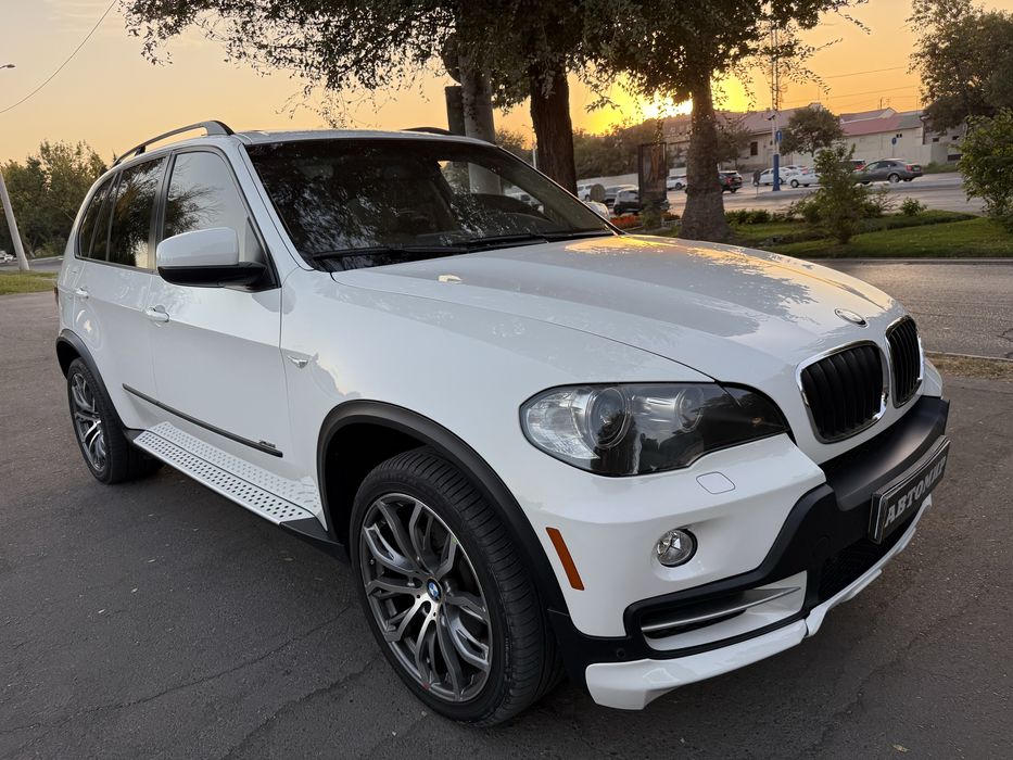 Prodayotsa bmw x5 holati zor toza moshina
