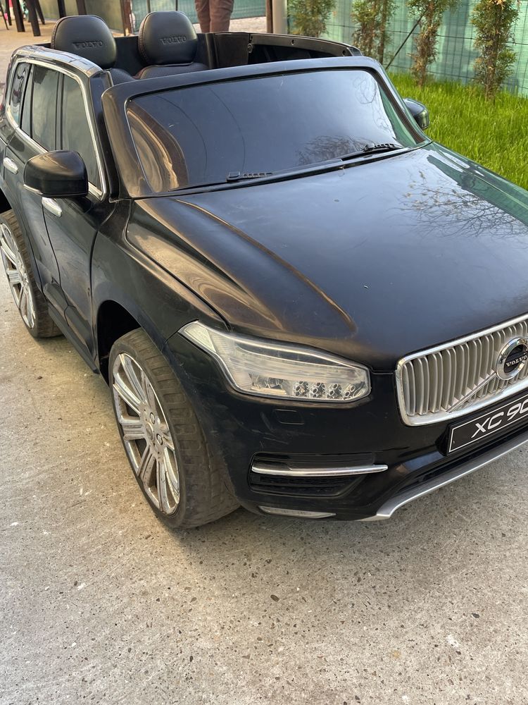 Masinuță electrica Volvo