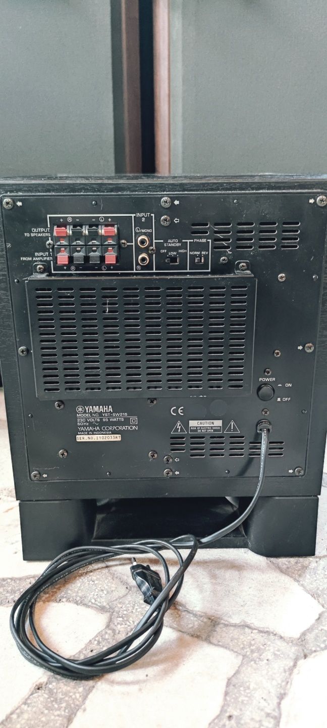 Три субуфера JBL E150P/230  Klipsch KSW10. Yamaha YST-SW215 Перфектни
