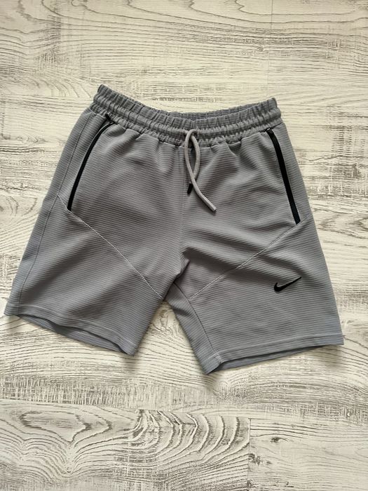 Pantaloni scurti Nike