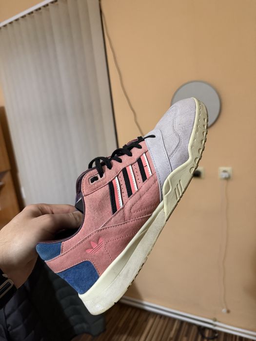 Обувки Адидас Adidas