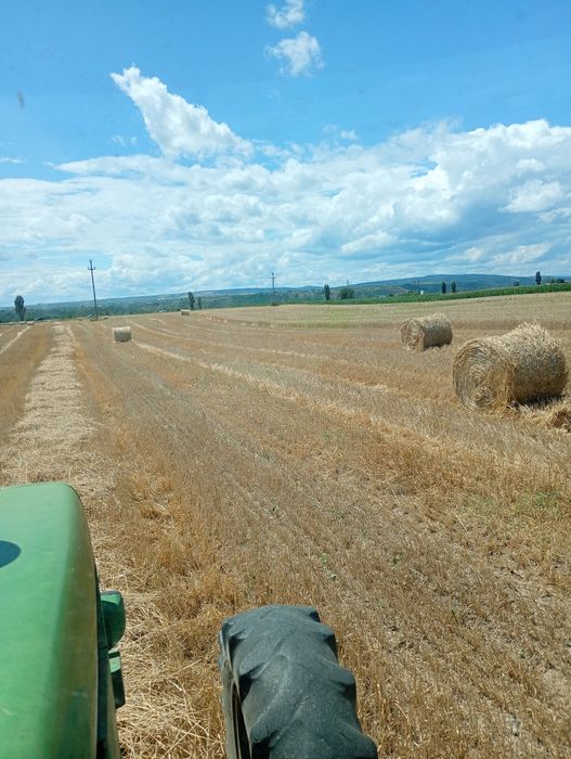 Baloți rotunzi dreptunghiulari lucerna paie fan