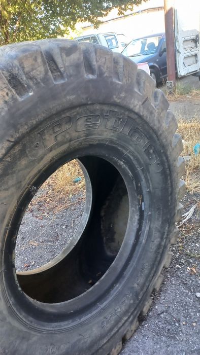 Гуми 20.5-25 и 12.00-20 и гума за мотокар