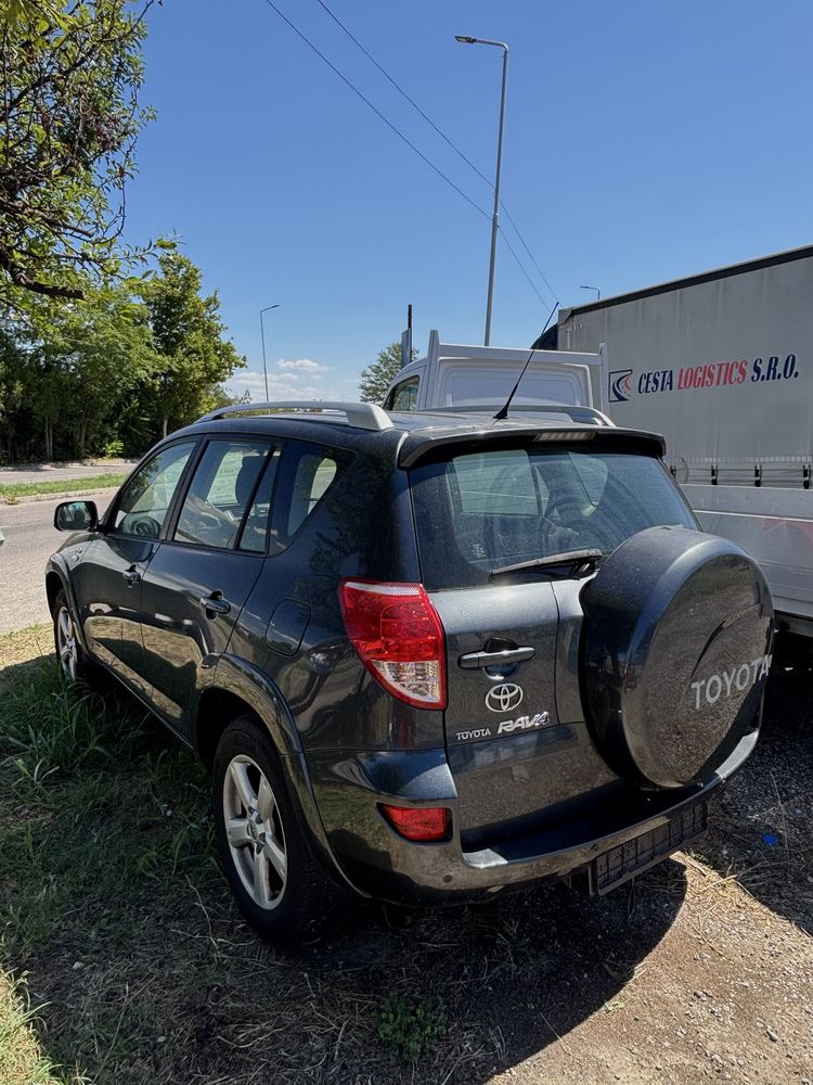 Toyota Rav 4 в отлично състояние