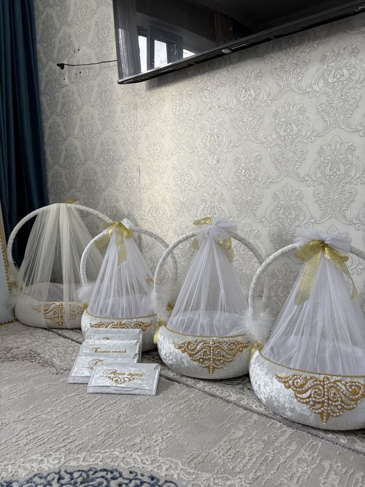 Продам қалта в комплекте добра, конверты.