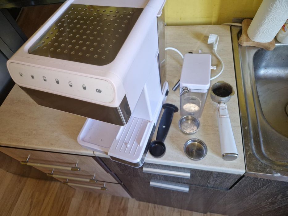 Кафемашина Power Instant-ccino 20 Touch Serie Bianca на фирма Cecotec