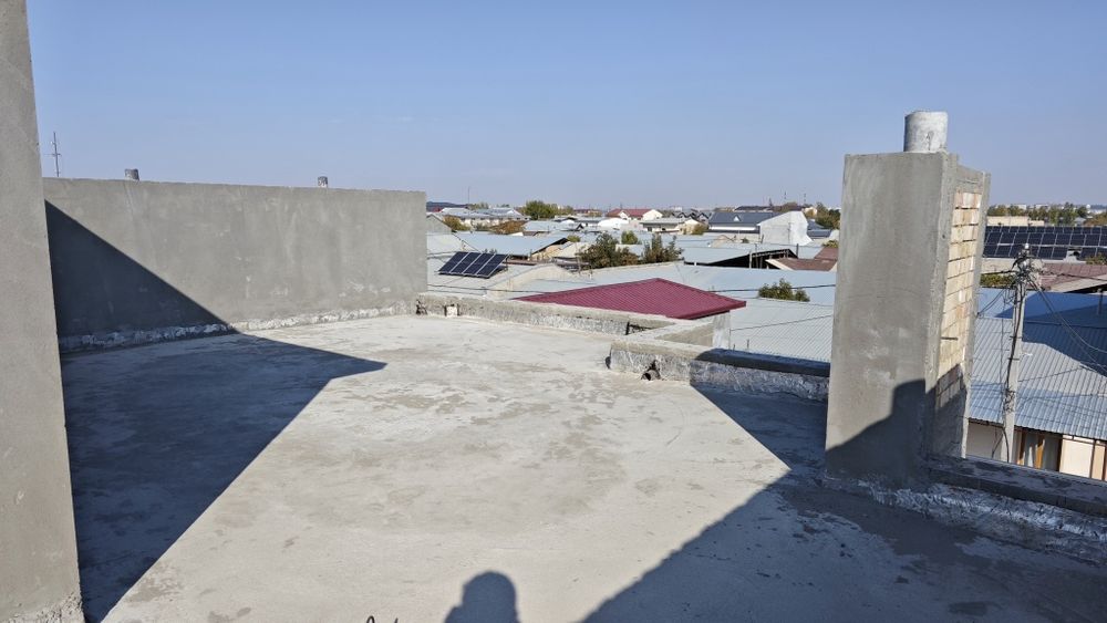 Uy sotiladi 2.5 sotix korobka Olmazor Beruniy metro