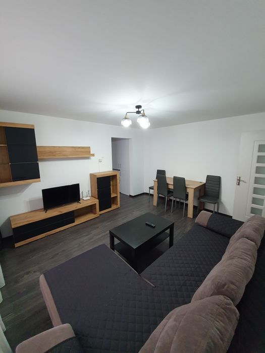 Închiriez  apartament  2 camere Micro 6