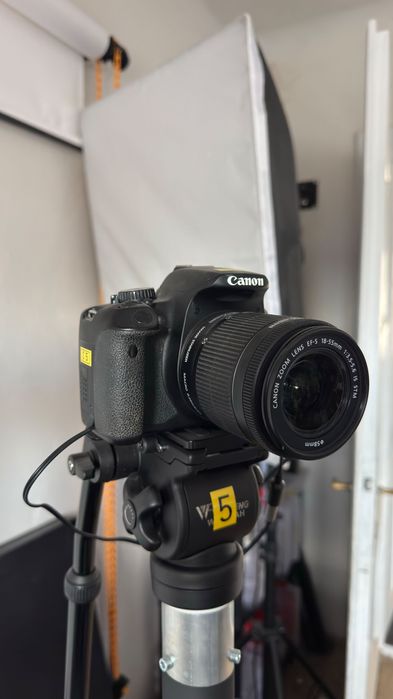 Aparate Foto Canon 650D & 700D