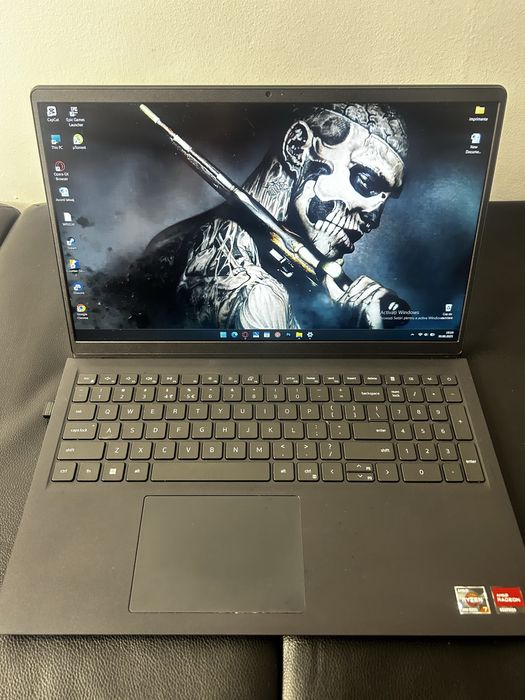 Laptop Dell Vostro 3525