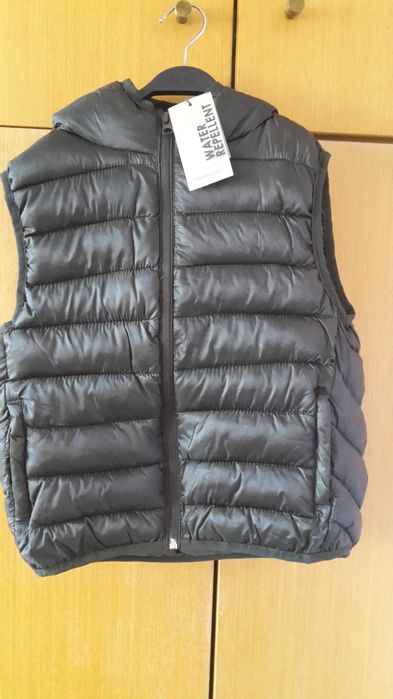 Елек 6 -7 г. нов Mango два цвята