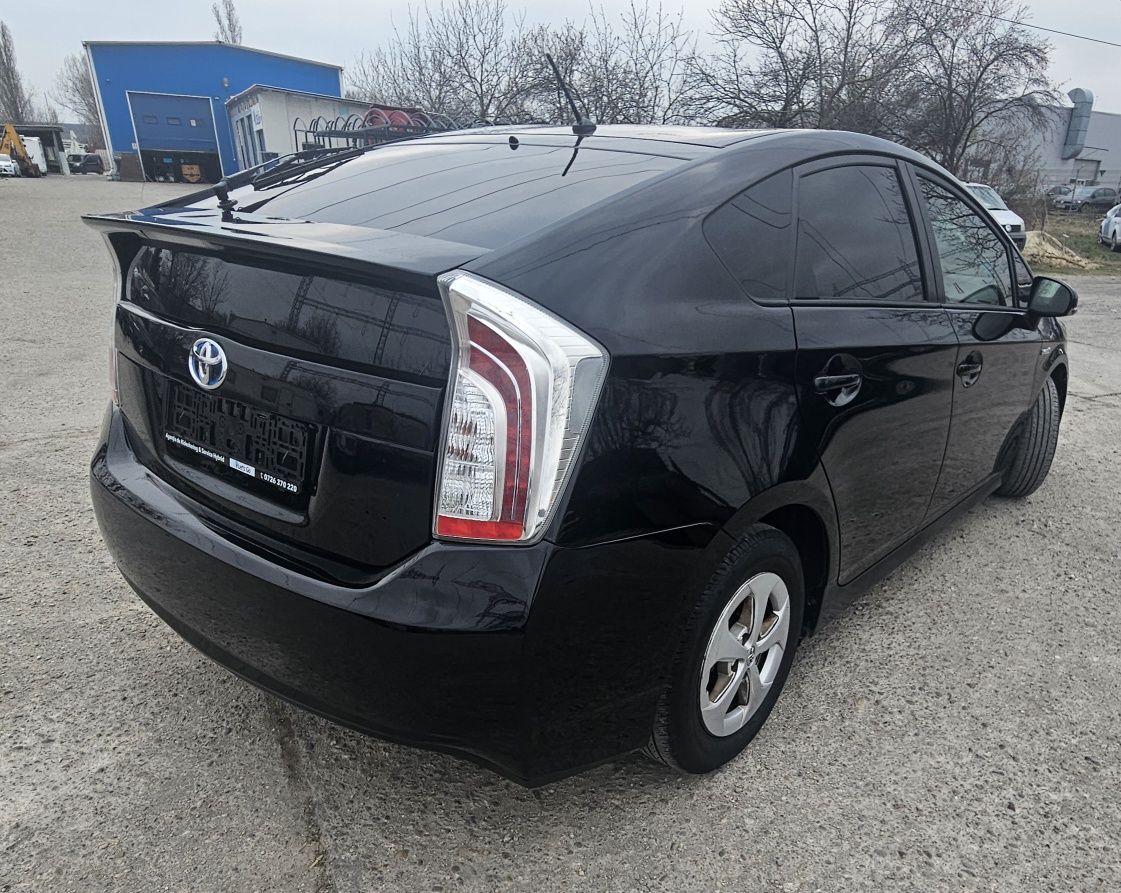 Toyota Prius 3 Hibrid 2014