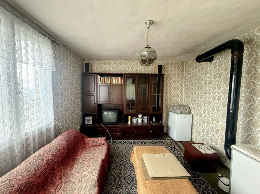 Продава се къща в село Ерул, община Трън, област Перник