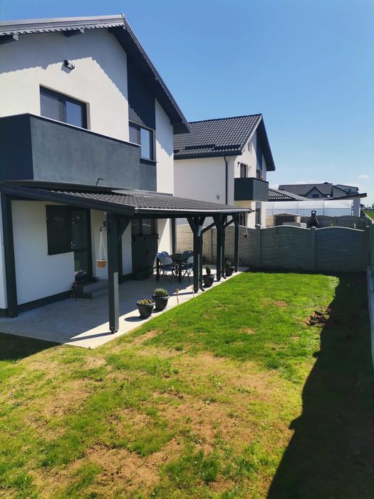 Terase, foisoare și pergole din lemn.