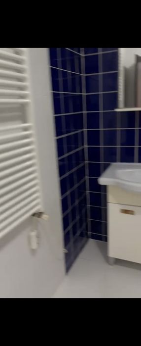 Vand apartament 3 camere si loc parcare subteran