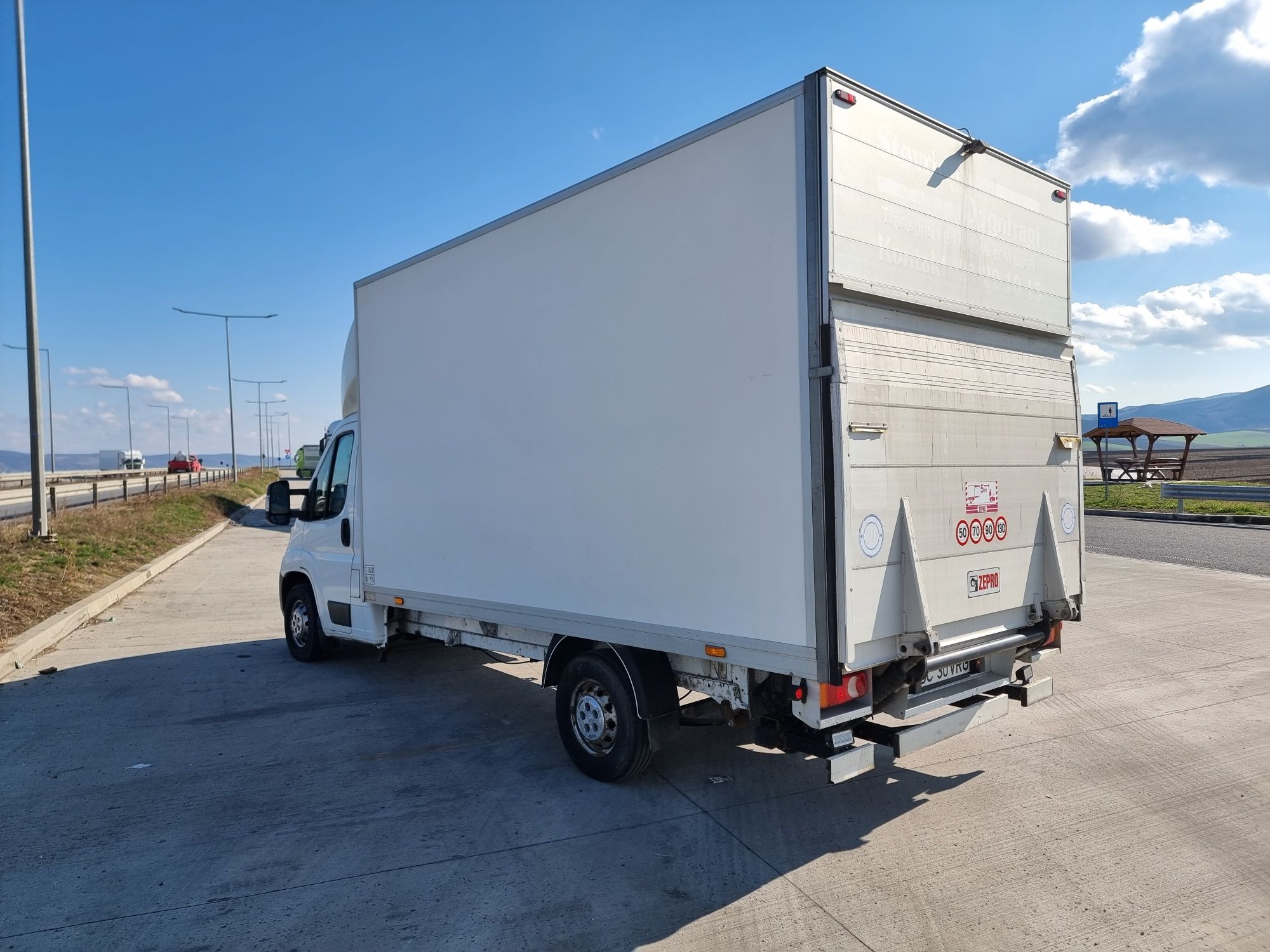 Transport marfa duba 3,5T de 8 paleti