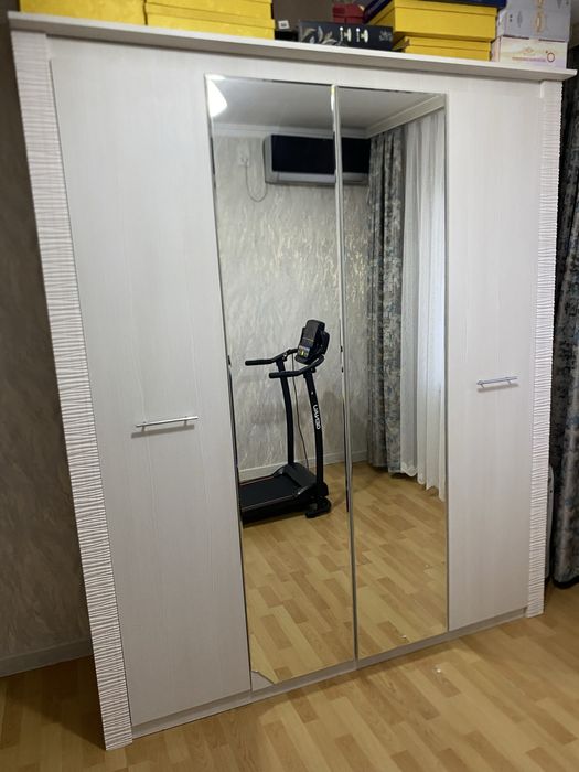 Срочно Шкаф сатылады 100 000