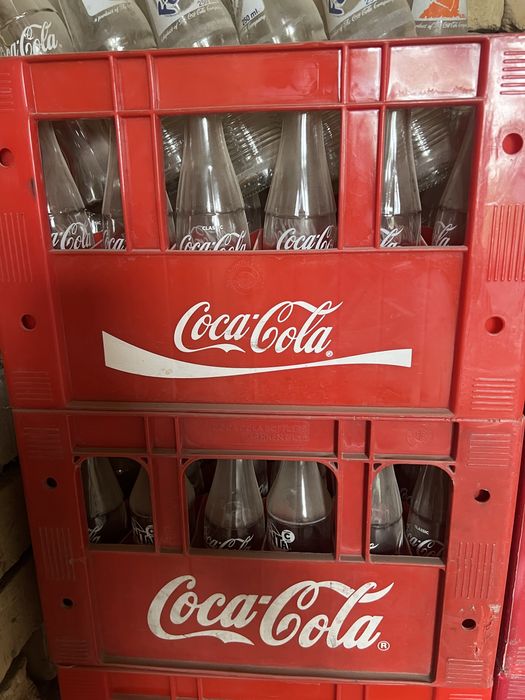 Кола ящик с бутылками