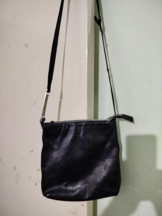 Продам женские кожаные сумки.