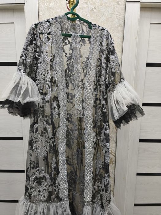 Ansambl kalapösh va sharifi sotiladi.