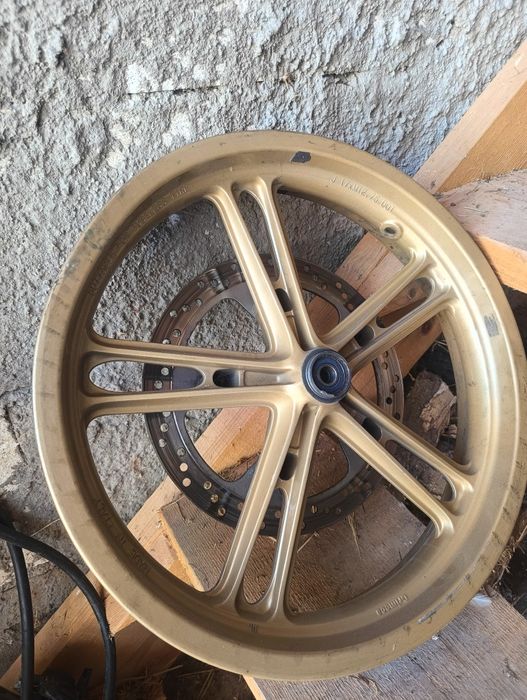 Vând roata fata yzf r125 an 2013