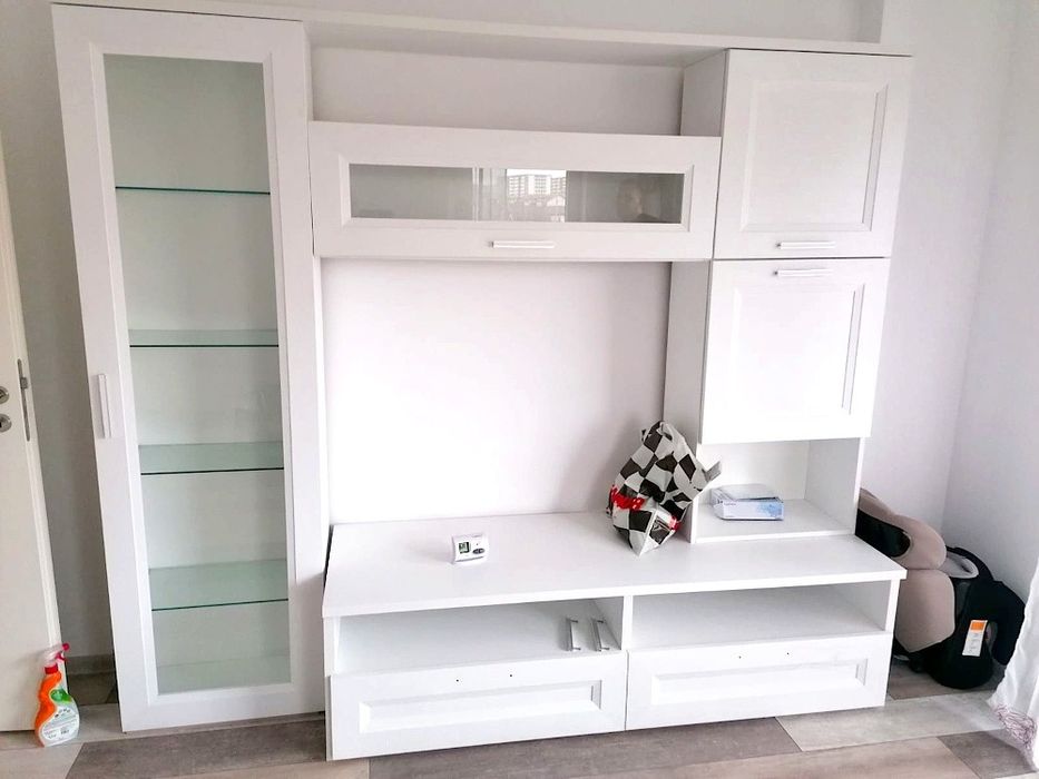 Mobilier living modern alb – impecabil, ca nou!