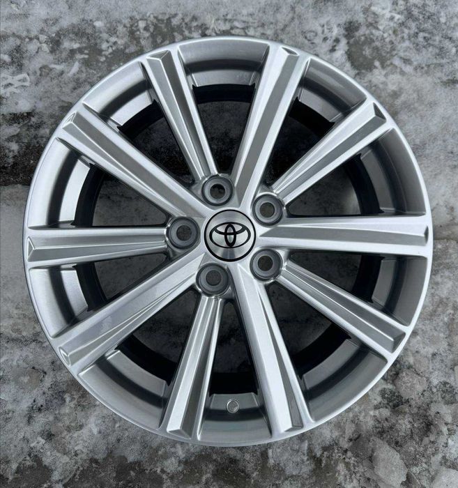 Новые  авто диски R17 toyota camry 50