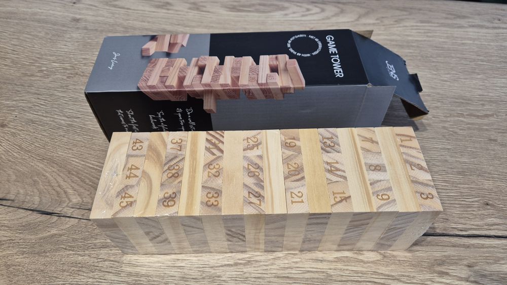 Joc distractiv- Game Tower