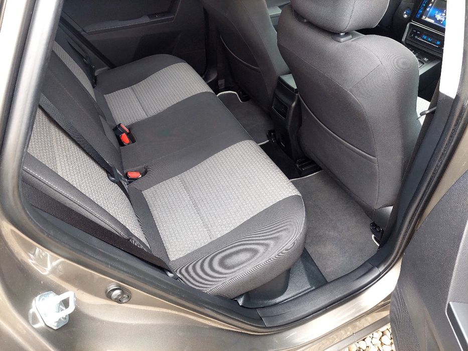 Toyota Auris Team D 1.8 Business - Hibrid - Automatic - 99 hp - euro 6