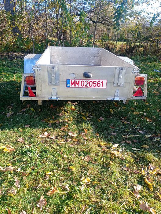 Vând remorca 1200 kg  aluminium cu acte