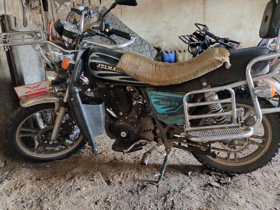 Продам мотоцикл желмая 250 куб