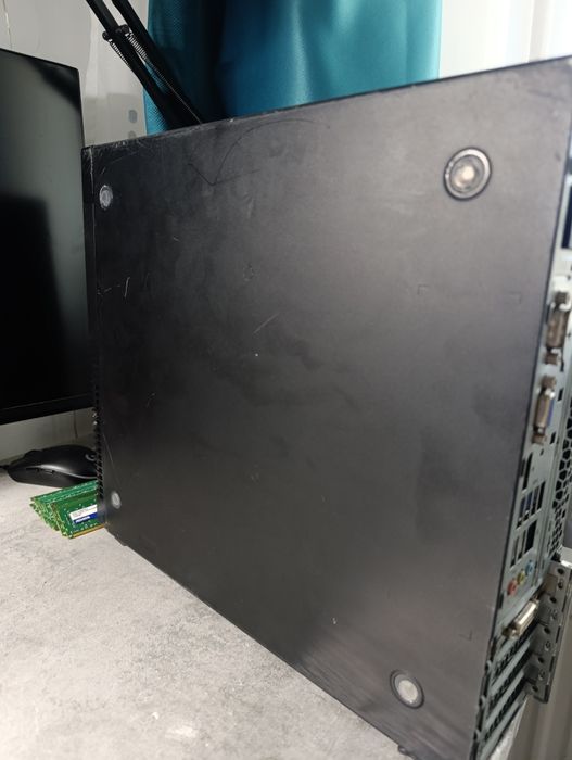 Vand unitate Lenovo Thinkcentre DEFECTA