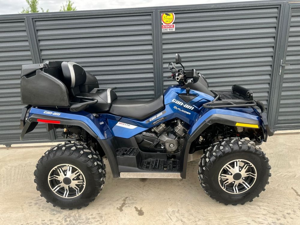 Can am outlander 800R max limited (2012)