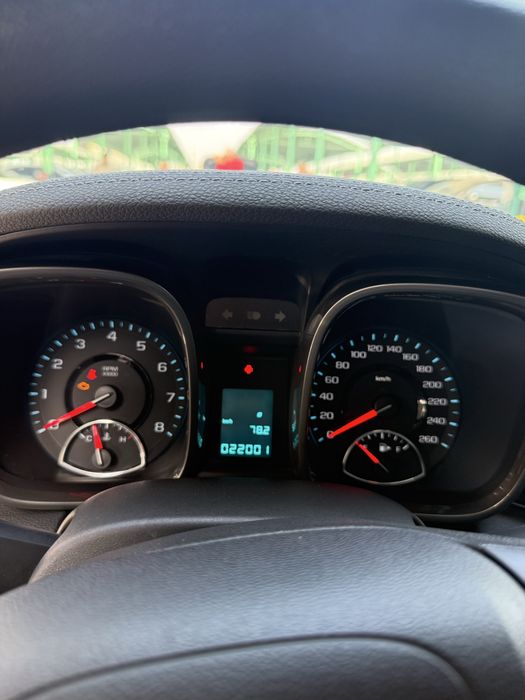Malibu 1 2 poz sotiladi probeg 22.000km
