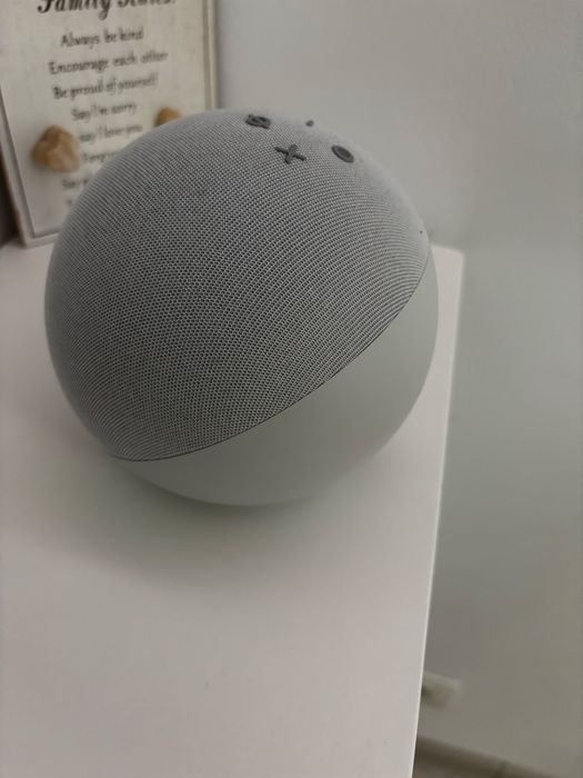 Boxa Smart Amazon Echo (newest gen)