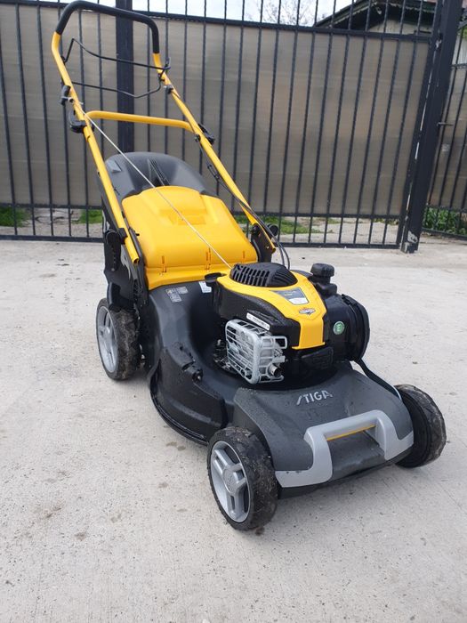 Masina de tuns iarba gazon Stiga