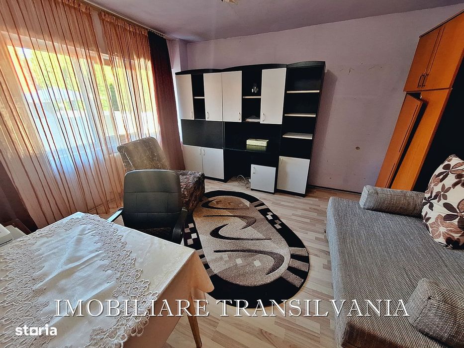 Garsoniera decomandata, parter - zona Big comision 0