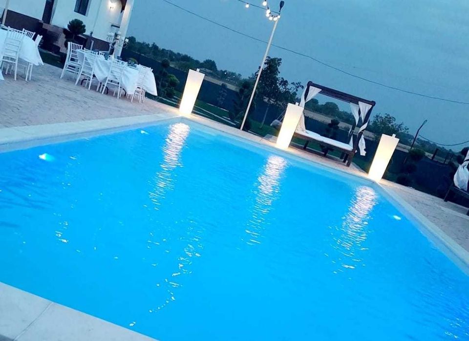 Vila/Locatie petreceri/evenimente~cununii~botezuri~aniversari~majorate