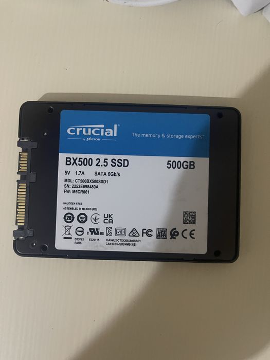 Продам жесткий диск SSD-512 Гб для ноута