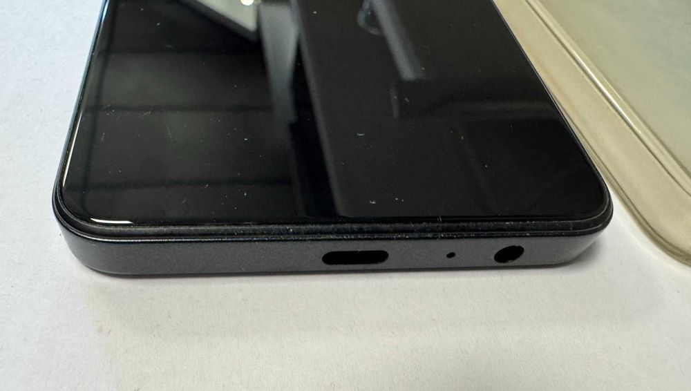 Смартфон 5G UG Phone U25 256/6GB