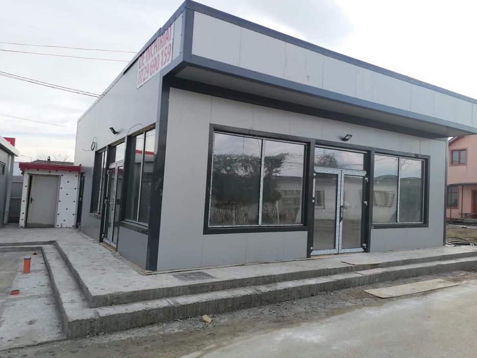 Magazin demontat