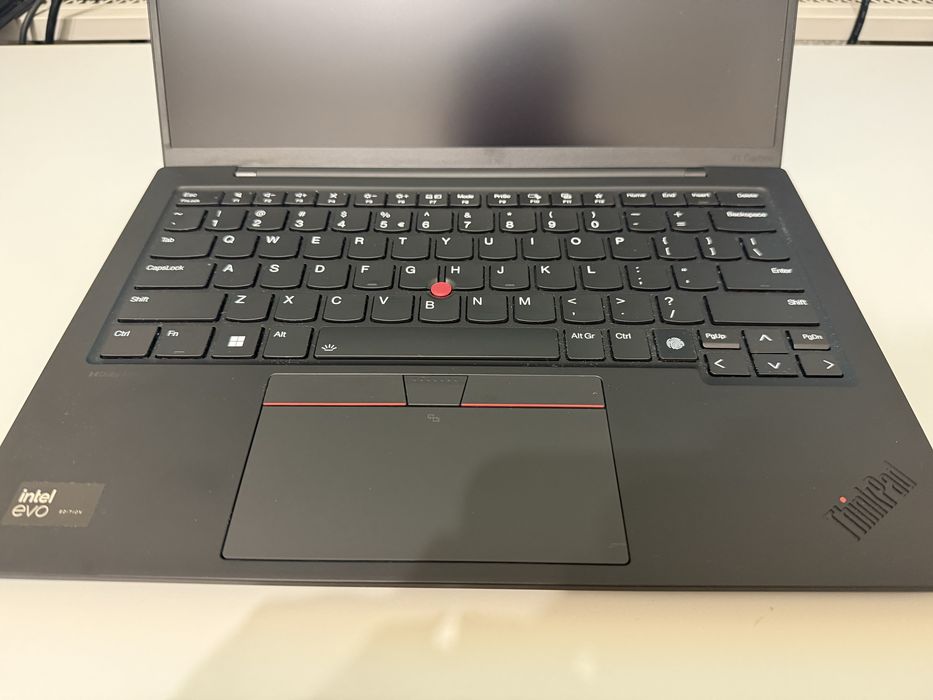 Lenovo X1 Carbon Gen12, Ultra 5, 16Gb, 512Gb, et.. ca NOU!
