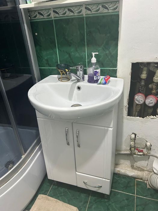 Продам раковину в ванную