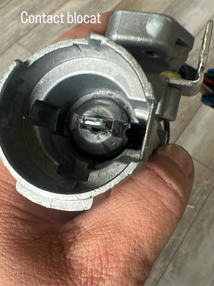 Reparatii contacte auto deplasare in Bucuresti si Ilfov