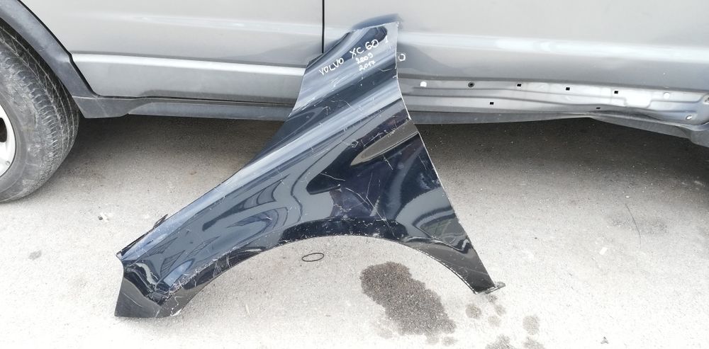 2 броя ляв калник Volvo XC60 1 (2009-2017)