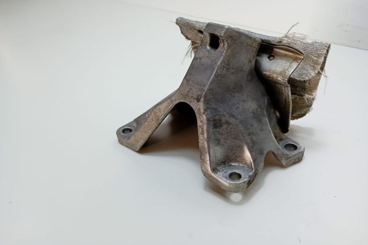 Suport motor 3.2 Benzina 8K0199307AS Audi A5 8T