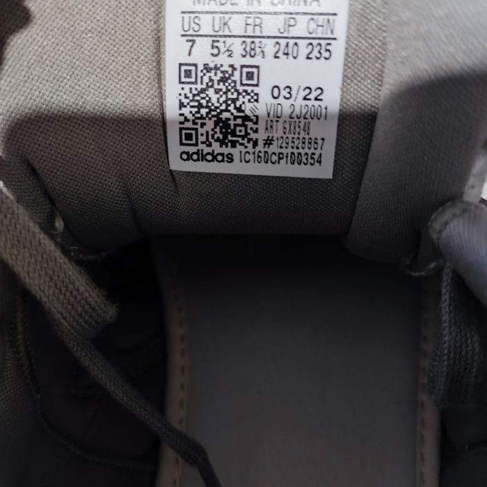 Оригинални маратонки Adidas и Mizuno