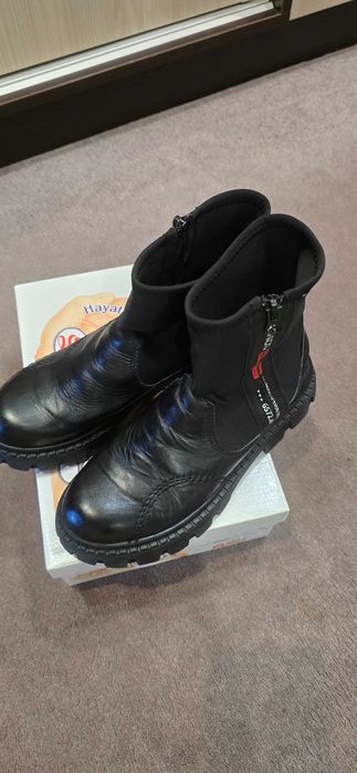 Детски боти от естествена кожа номер 36